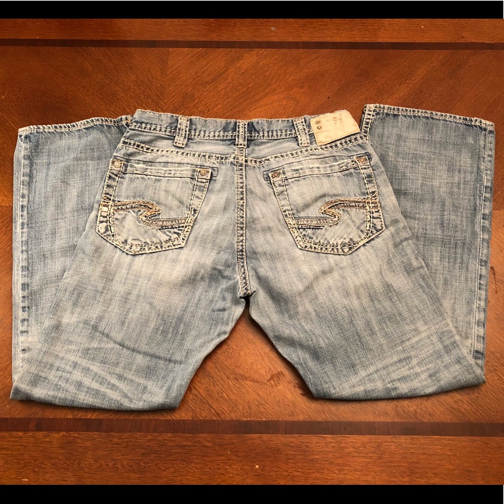 Silver Jeans Grayson 33x32